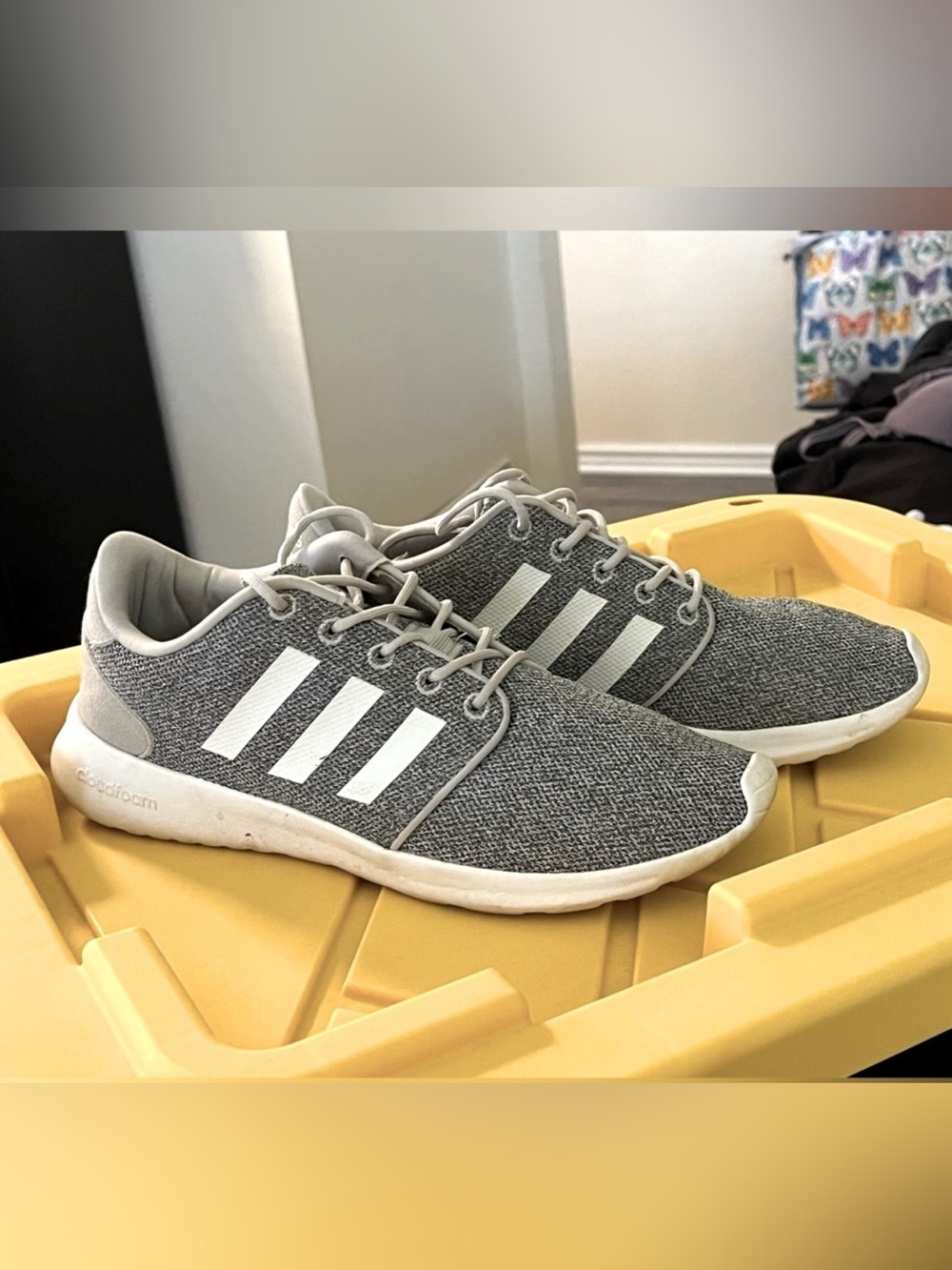 Women’s ADIDAS Neo Cloudfoam Qt
Racer Running Shoes Gray & White Size 8